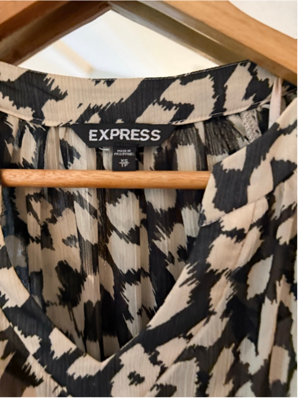 Women's EXPRESS Black Beige Leopard Print Mini Dress XS - Picture 5 of 6